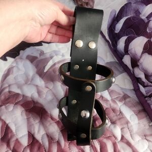 Eagle Leather Chrome Riveted Beverage Holder